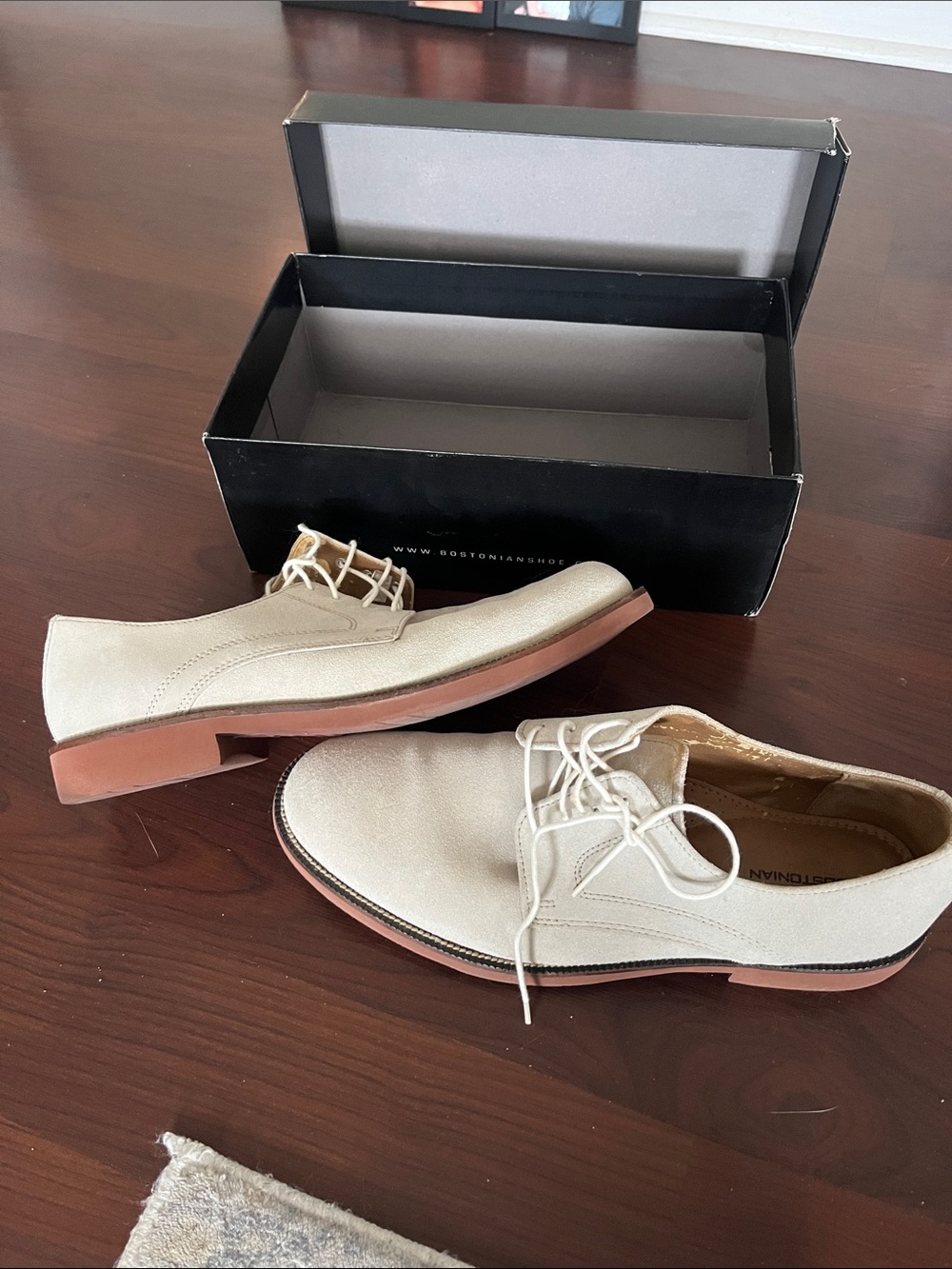 Bostonian Men’s Beige Suede Lace-Up Oxfords -10.5